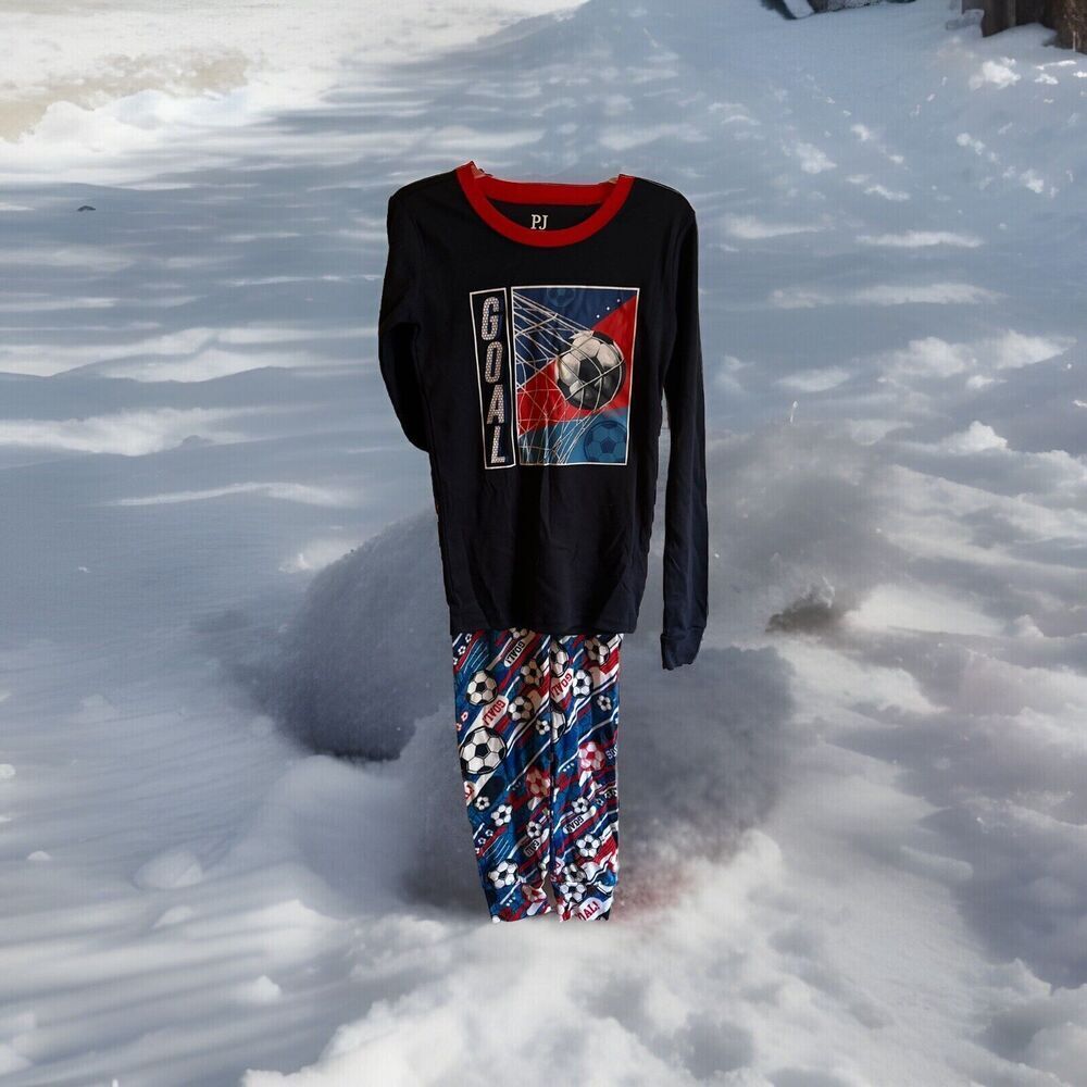 THE CHILDRENS PLACE Boys size 12 SOCCER PJ PAJAMA SET NEW NWT